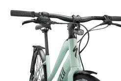 Specialized Vado SL 4.0 Step-Through EQ 25 Specialized Vado SL 4.0 Step-Through EQ -Specialized Verkkokauppa 93921 52 VADO SL 40 ST EQ WHTSGE BLKREFL D3 HT