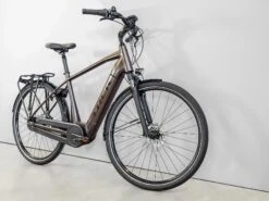 Trek District+ 3 (2023) -Specialized Verkkokauppa DistrictPlus3 23 36795 A Portrait