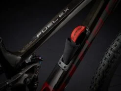 Trek Fuel EX 9.8 GX AXS Gen 5 (2023) -Specialized Verkkokauppa FuelEX98GXAXS 21 35193 A Alt3