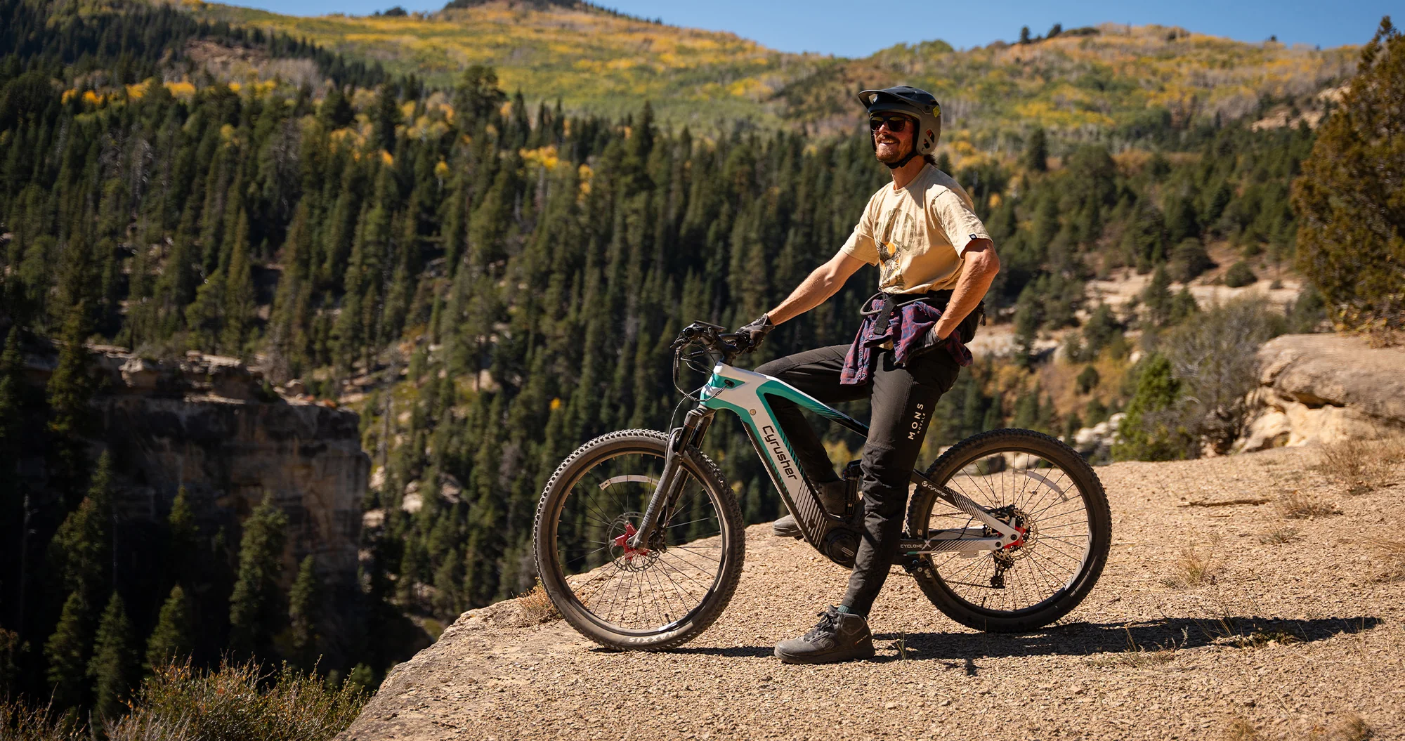 Specialized Verkkokauppa -Specialized Verkkokauppa Cyrusher Cyclone X 1000W Carbon Fiber Mid Drive Ebike cyan Banner